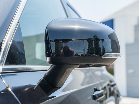 Certified 2024 Volvo XC90 B6 Plus w/ Protection Package Premier AWD/4WD image 17