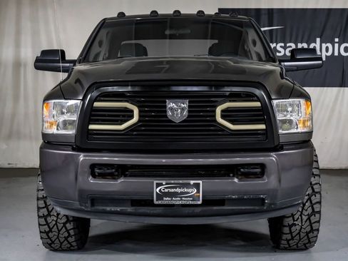 Used 2017 RAM 3500 Tradesman w/ Chrome Appearance Group image 4