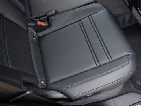 Certified 2025 Porsche Cayenne S image 43