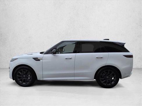 Used 2025 Land Rover Range Rover Sport Dynamic SE AWD/4WD image 9