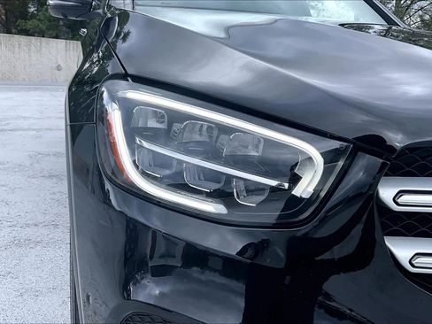 Used 2022 Mercedes-Benz GLC 300 GLC 300 w/ Premium Package Lite image 28