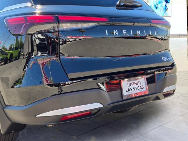Certified 2026 INFINITI QX60 Pure w/ Cargo Package AWD/4WD image 6