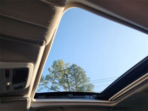 Used 2017 Subaru Forester 2.0XT Touring image 19