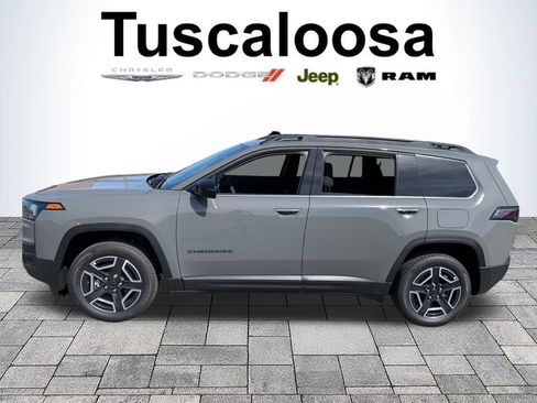 New 2026 Jeep Cherokee Laredo AWD/4WD image 4