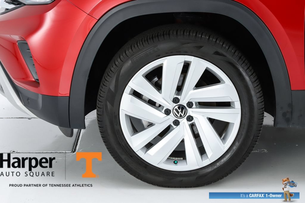 Used 2023 Volkswagen Atlas Cross Sport SE FWD image 5