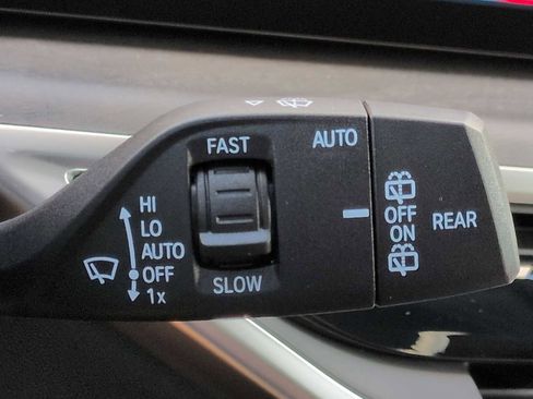 New 2026 BMW X5 M60i w/ Climate Comfort Package image 28