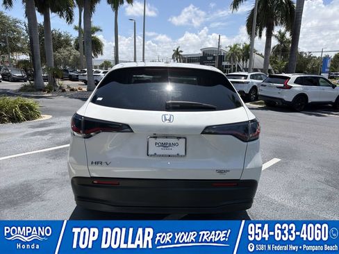 Certified 2026 Honda HR-V LX image 8