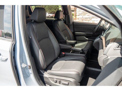 Used 2024 Honda Odyssey Sport image 16
