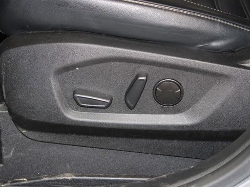 Used 2024 Ford Edge SEL AWD/4WD image 14