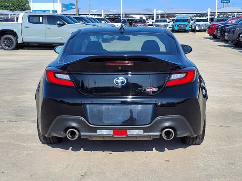 Used 2025 Toyota GR86 Premium w/ ALL Weather Mat Package (TMS) RWD image 8
