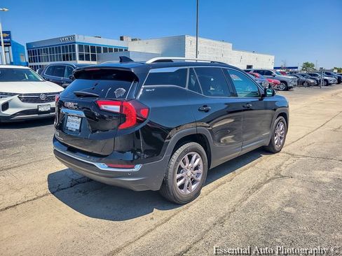 Certified 2023 GMC Terrain SLT w/ LPO, Floor Liner Package FWD image 12
