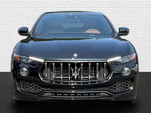 Used 2023 Maserati Levante GT AWD/4WD image 2