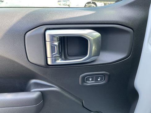 New 2026 Jeep Gladiator Sport AWD/4WD image 11
