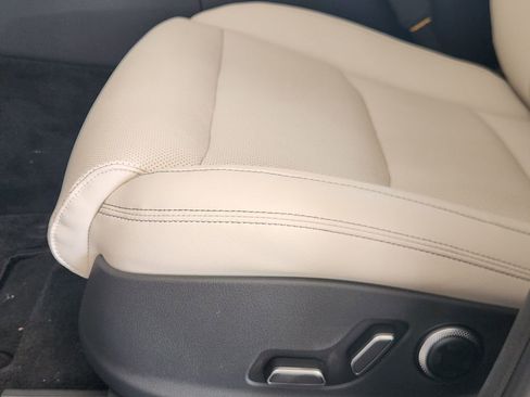 New 2026 Genesis GV70 2.5T AWD/4WD image 19