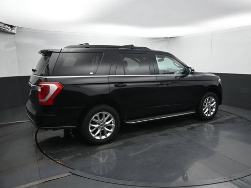 Used 2020 Ford Expedition XLT w/ Equipment Group 202A AWD/4WD image 11