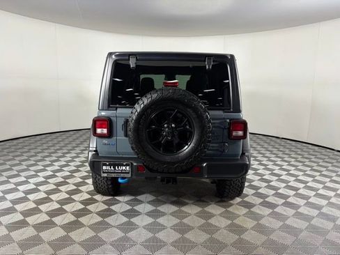 Used 2024 Jeep Wrangler Unlimited image 8