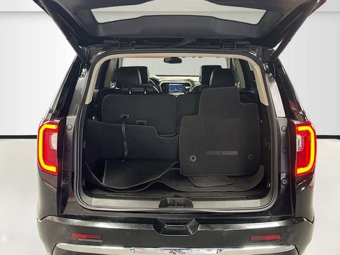 Used 2022 GMC Acadia Denali image 27