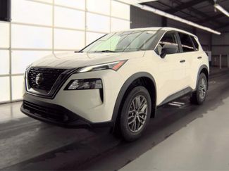 Used 2021 Nissan Rogue S FWD video 1