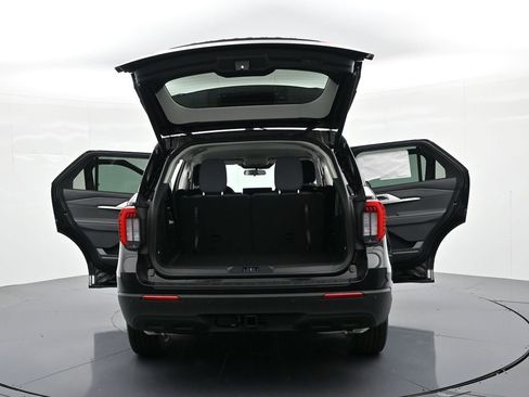 New 2026 Ford Explorer Active AWD/4WD image 35