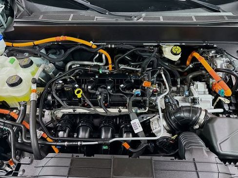 Used 2023 Ford Maverick XLT image 28