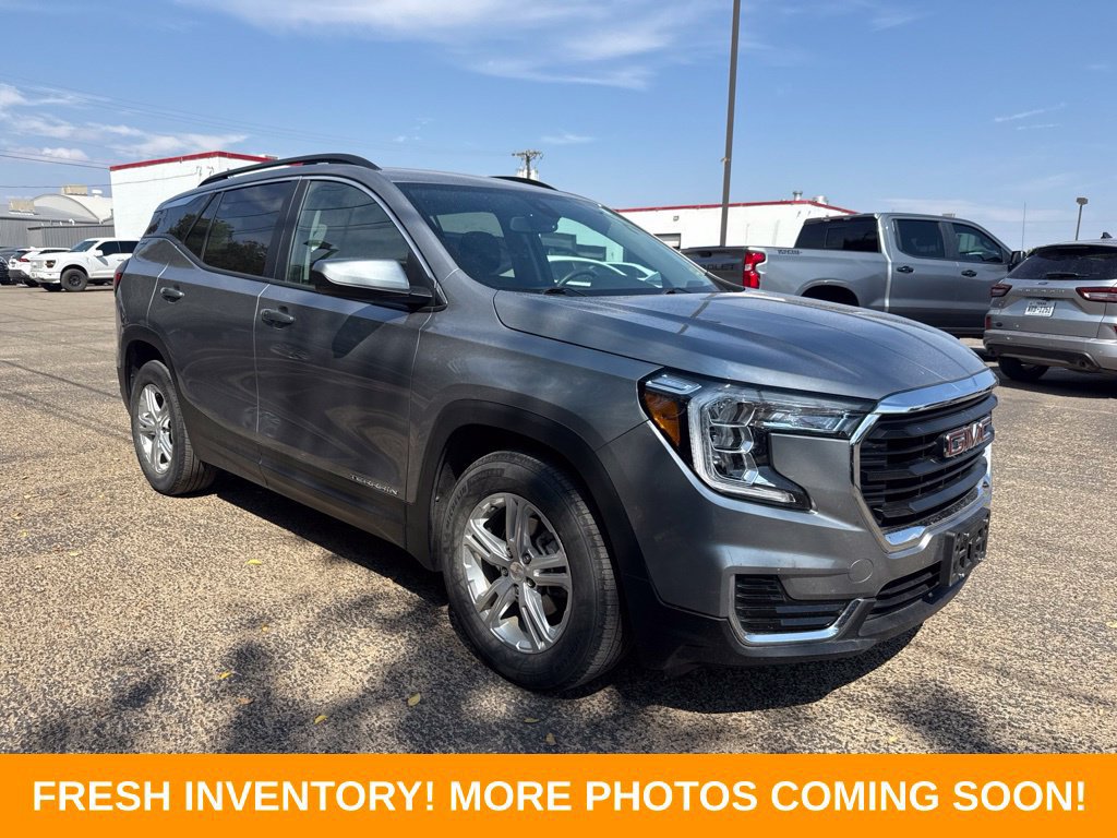 Used 2024 GMC Terrain SLE w/ Driver Convenience Package FWD image 1