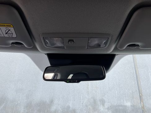 Used 2024 Mitsubishi Outlander Sport SE image 14