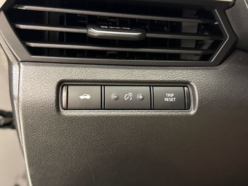 Used 2024 Nissan Altima 2.5 S FWD image 20