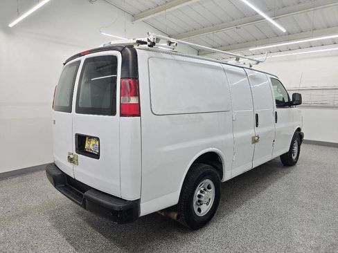 Used 2014 Chevrolet Express 2500 RWD image 6