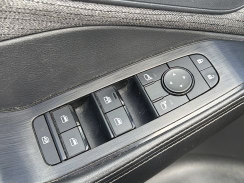 Used 2021 Nissan Rogue SV AWD/4WD image 18