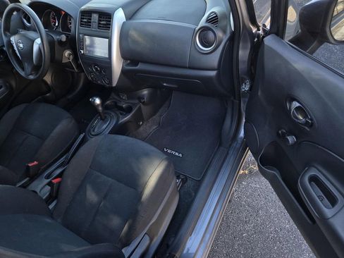 Used 2019 Nissan Versa Note S image 7