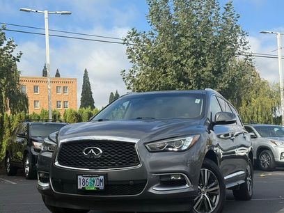 Used 2016 INFINITI QX60 AWD w/ Premium Plus Package