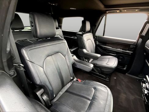 Used 2019 Ford Expedition Limited w/ Texas Edition Package RWD image 19