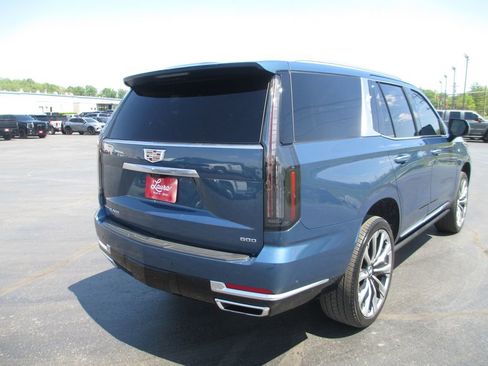 Used 2025 Cadillac Escalade Premium Luxury w/ Touring Package AWD/4WD image 5