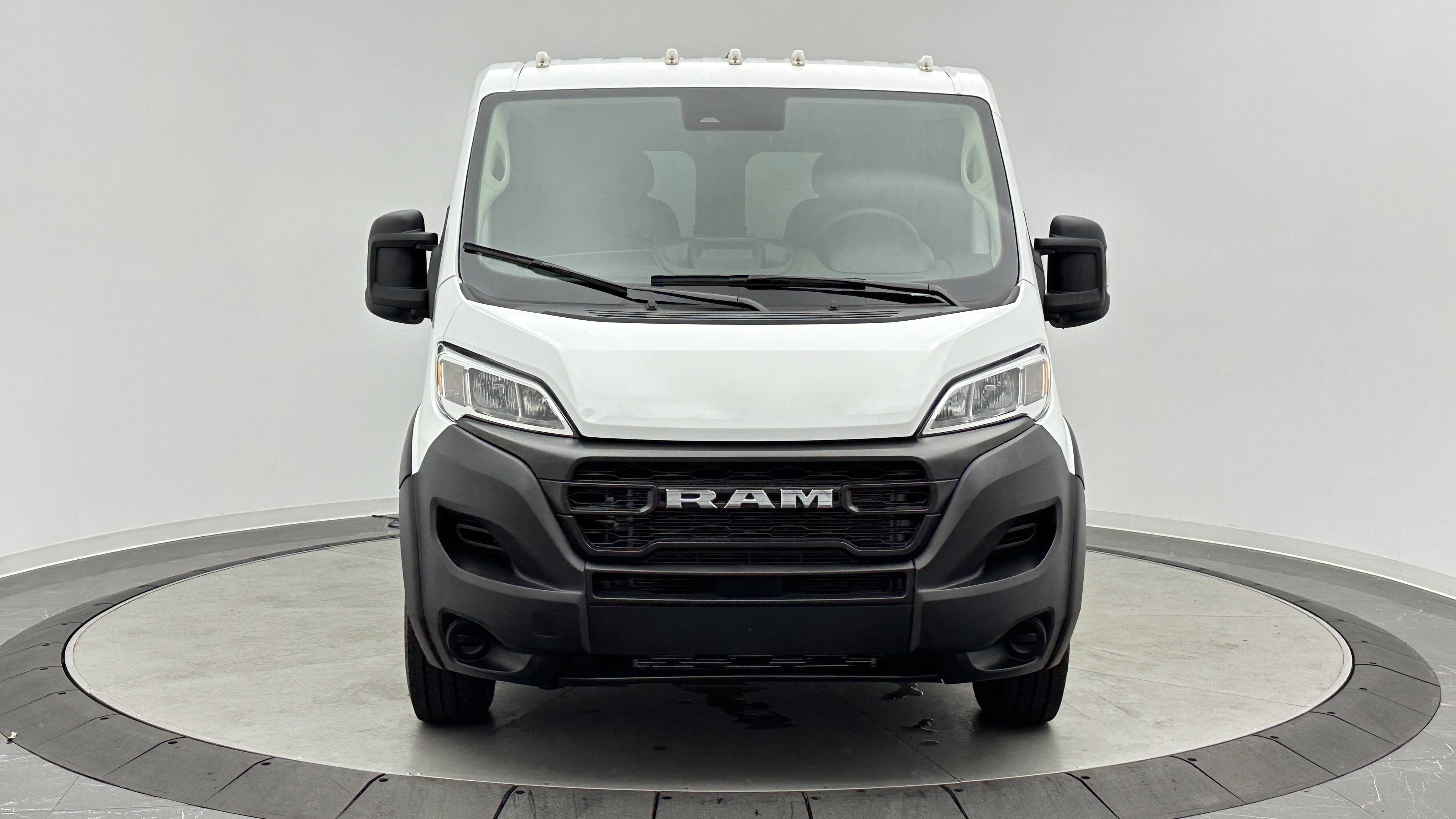 Used 2025 RAM ProMaster 2500 w/ U-Haul Equipment Group FWD image 2