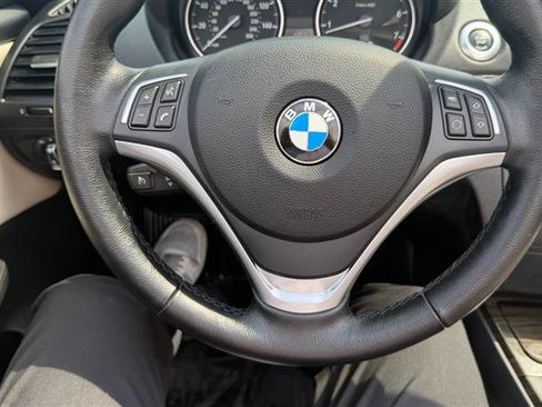 Used 2013 BMW 128i Convertible RWD image 19