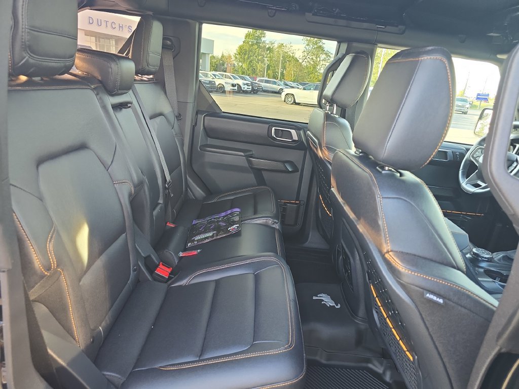 Used 2024 Ford Bronco Badlands AWD/4WD image 16