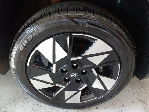 Used 2025 Hyundai Kona SEL AWD/4WD image 4