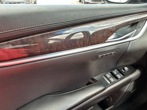 Used 2016 Cadillac XTS Luxury FWD image 29