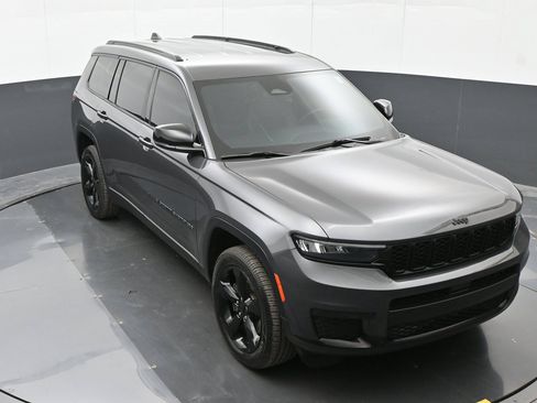 Used 2021 Jeep Grand Cherokee L Laredo AWD/4WD image 34