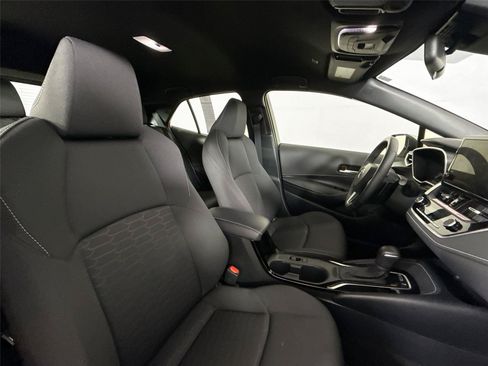 Certified 2025 Toyota Corolla SE FWD image 38