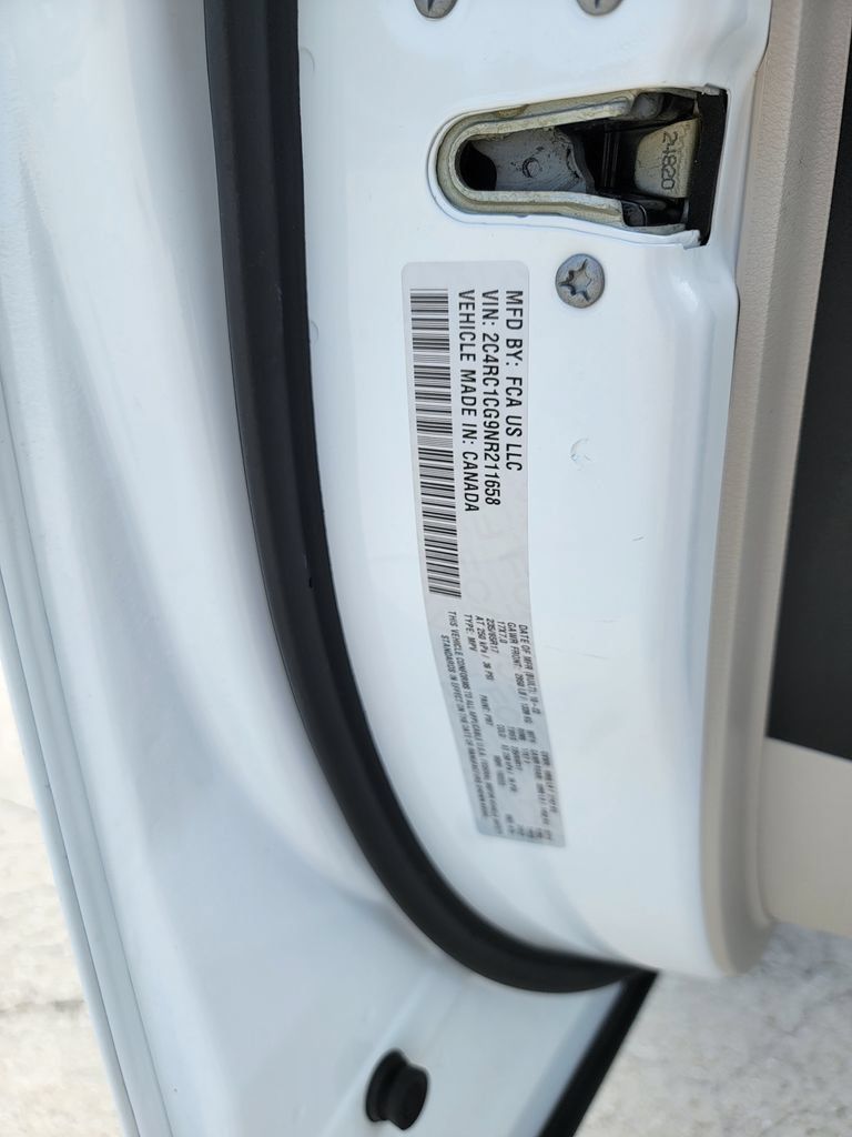 Used 2022 Chrysler Voyager LX FWD image 24