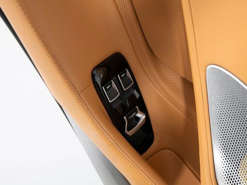 Used 2023 McLaren GT image 13