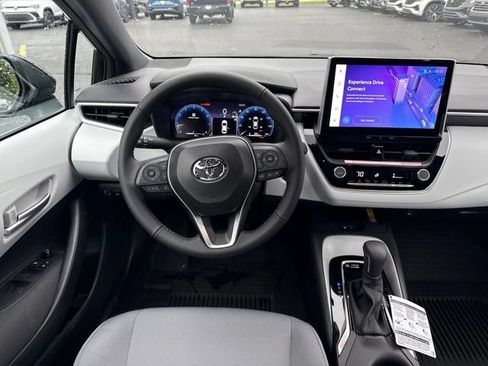 Used 2026 Toyota Corolla SE FWD image 10