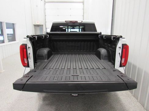 Used 2021 GMC Sierra 1500 AT4 w/ AT4 Premium Package image 21