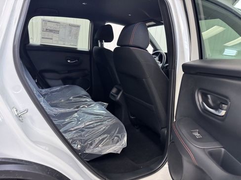 Used 2025 Honda HR-V Sport image 20