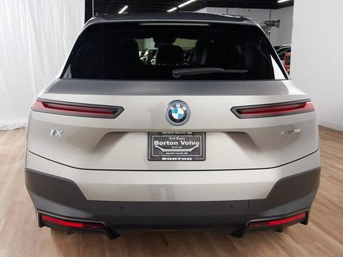 Used 2024 BMW iX xDrive50 w/ Convenience Package AWD/4WD image 4