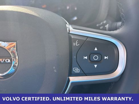 Certified 2025 Volvo XC60 B5 Core image 24