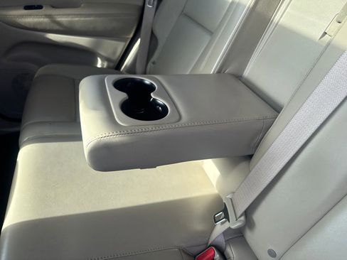 Used 2021 Jeep Grand Cherokee Limited image 38