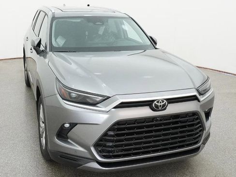 New 2026 Toyota Grand Highlander FWD image 20