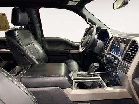 Used 2019 Ford F150 Lariat image 25
